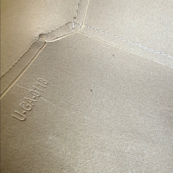 CELINE LIGHT TAUPE LEATHER PICO BELT
BAG - Picture 13 of 15